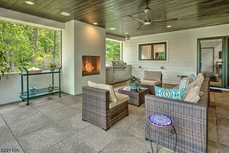 Round Top - Residential