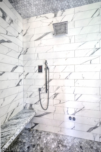 Round Top - Residential