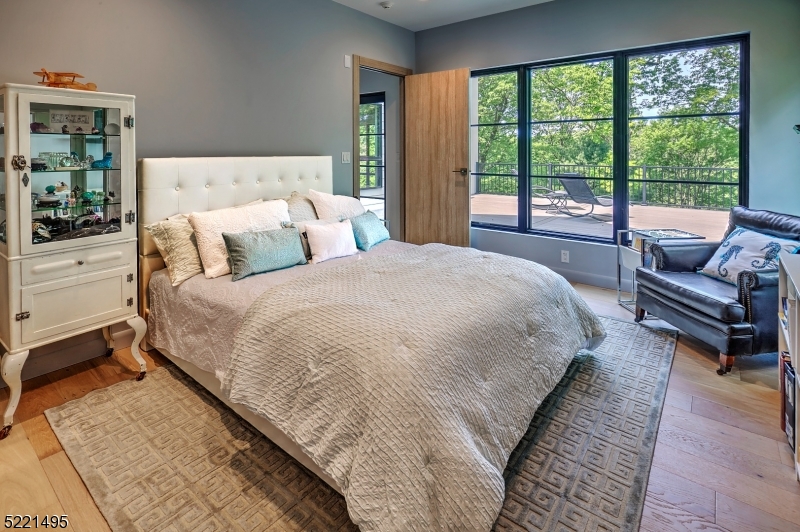 Round Top - Residential