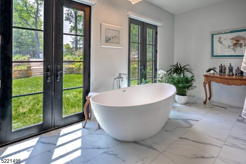 Round Top - Residential