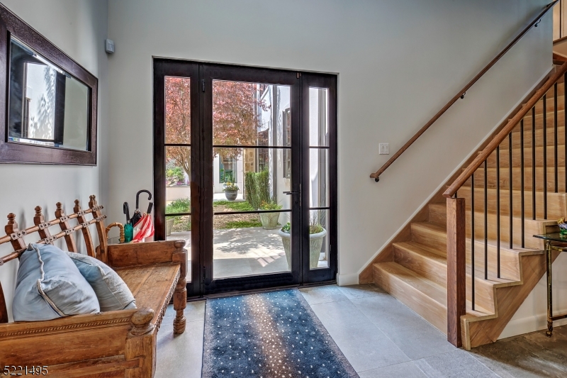 Round Top - Residential