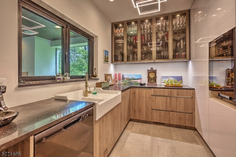 Round Top - Residential