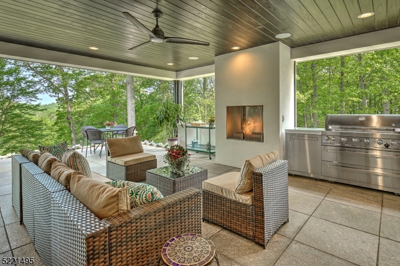 Round Top - Residential