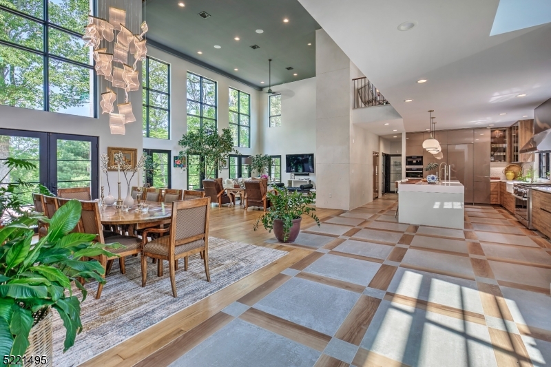 Round Top - Residential