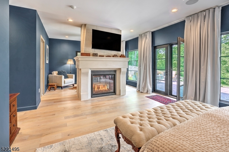 Round Top - Residential