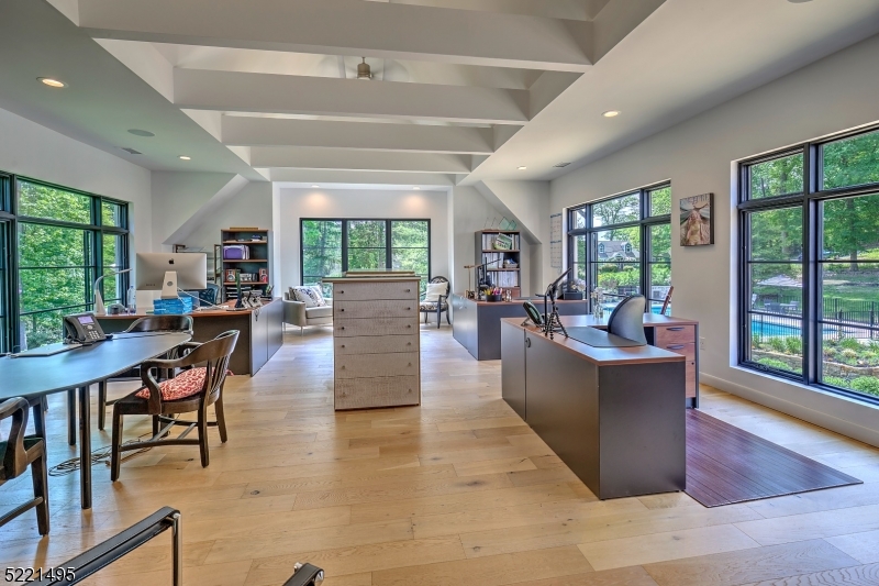 Round Top - Residential