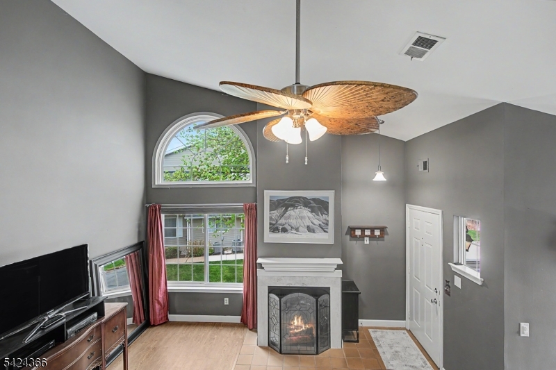 Crestmont - Residential