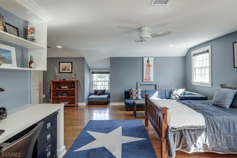 Coveted Cul-de-Sac - Residential