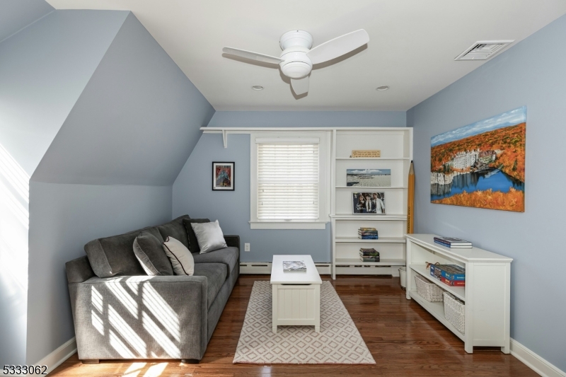 Coveted Cul-de-Sac - Residential