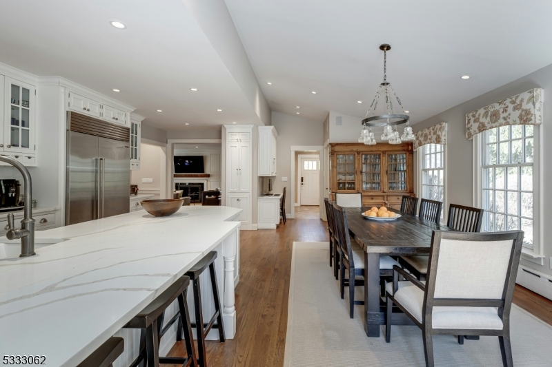 Coveted Cul-de-Sac - Residential