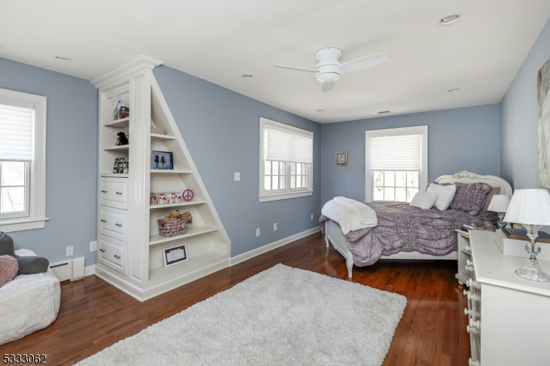 Coveted Cul-de-Sac - Residential