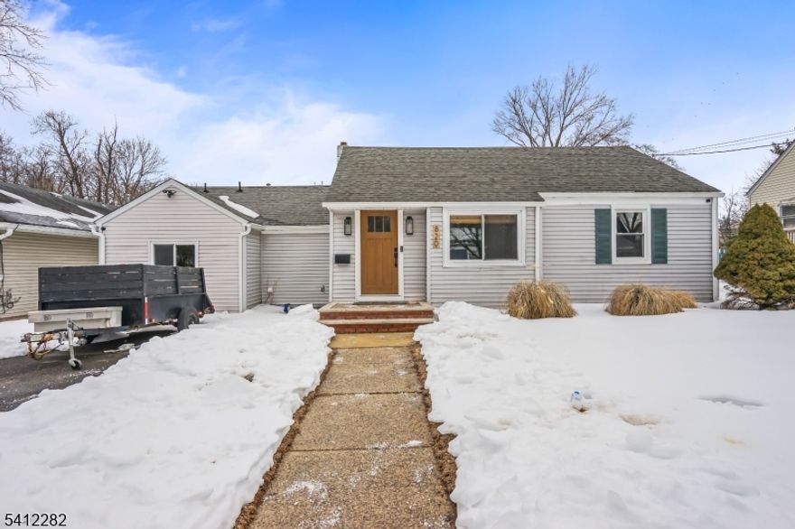 Welcome to This fully renovated beautiful 5 Bedroom 2 full bath Ranch home, This home features a Master suite with primary bathroom and spacious closets, brand new appliances in kitchen and open concept with formal dinning room and living room. Very close to route 28 in middlesex, close to stores and 5 mins away from Mountain view park. Incredible quiet Cul-de-Sac Location! Asphalt driveway fits 2 cars and plenty of street parking. Close to train station, Large fenced in yard with storage shed and wood deck. Come see for yourself and fall in love with it, Hurry! it wont last long!