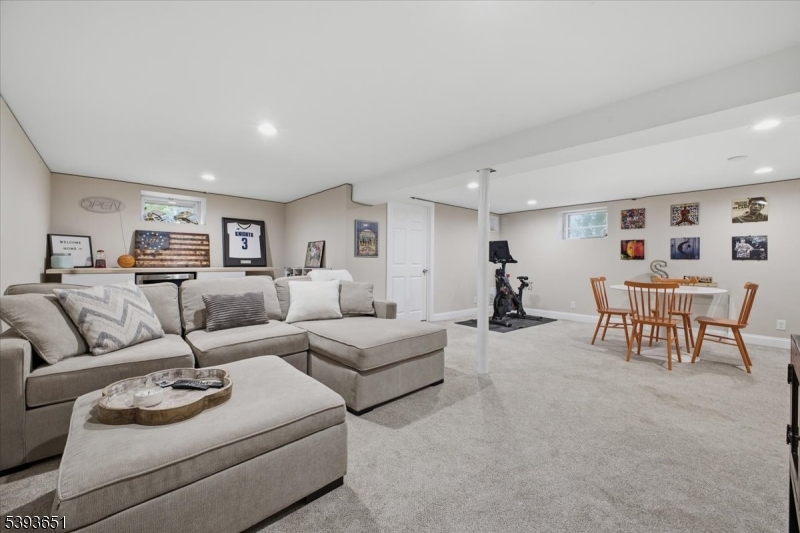 Spring Ridge - Residential