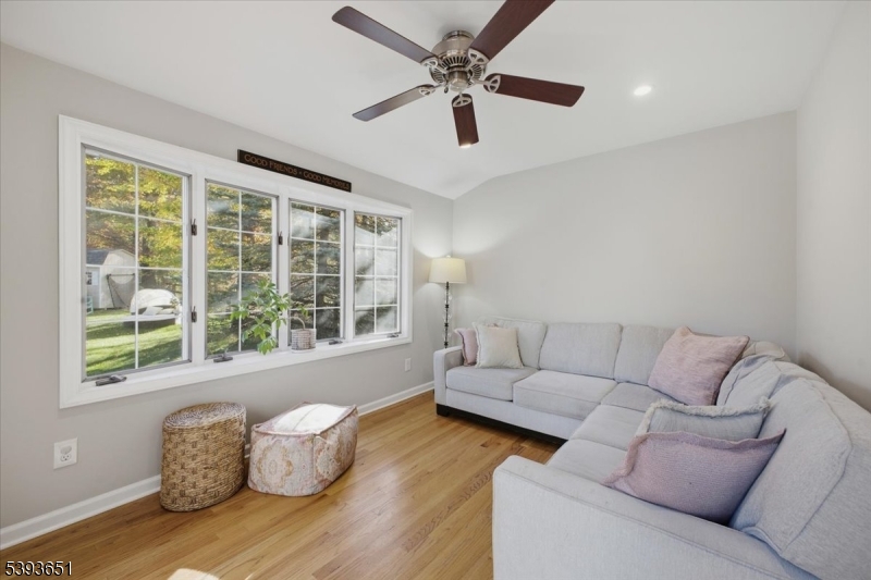 Spring Ridge - Residential