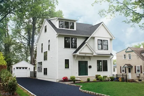 MLS: 3952003