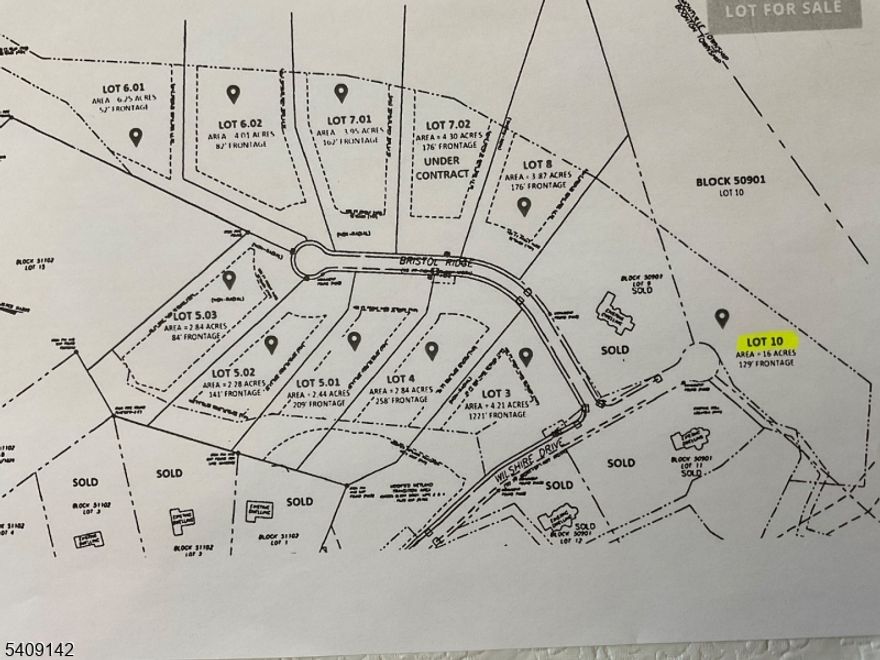 This is your chance to build your dream home in Boonton Township! This gorgeous lot at the end of the cul-de-sac (#10) is located in development of Stonehenge of Boonton Township. Septic and well will be installed. Utilities at the curb, gas is in the street, electric, Cablevision and Verizon available. MOUNTAIN LAKES HIGH SCHOOL and in a neighborhood of 2 million plus homes.