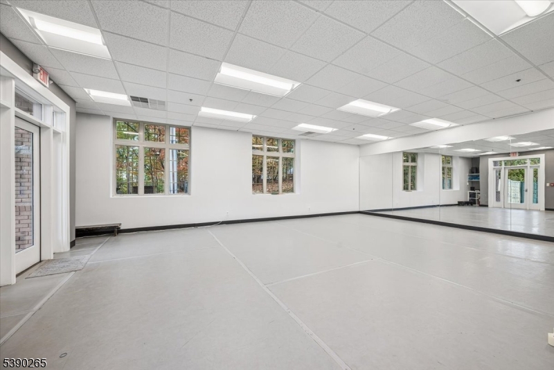 Warren Twp., New Jersey 07059, United States, ,Commercial,Active,226752