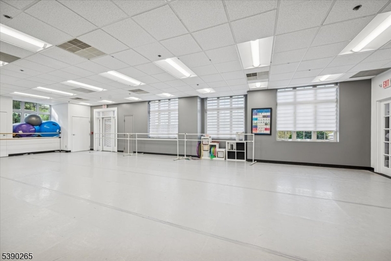 Warren Twp., New Jersey 07059, United States, ,Commercial,Active,226752