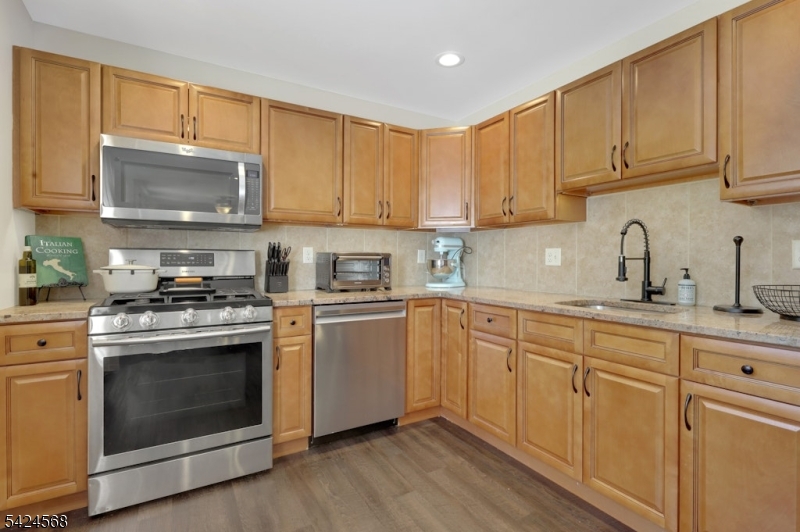 Mt. Glen Lakes - Residential