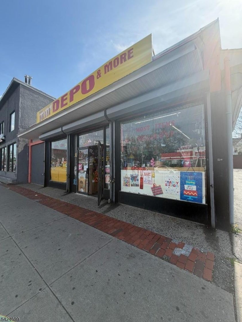 Photo 1 of 8 — 507 Central Ave, East Orange City, NJ 07018