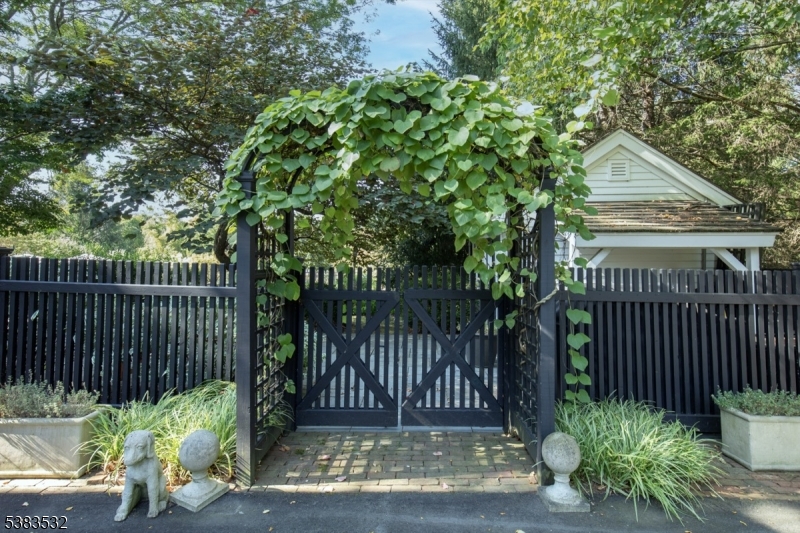 The Hedgerows - Residential