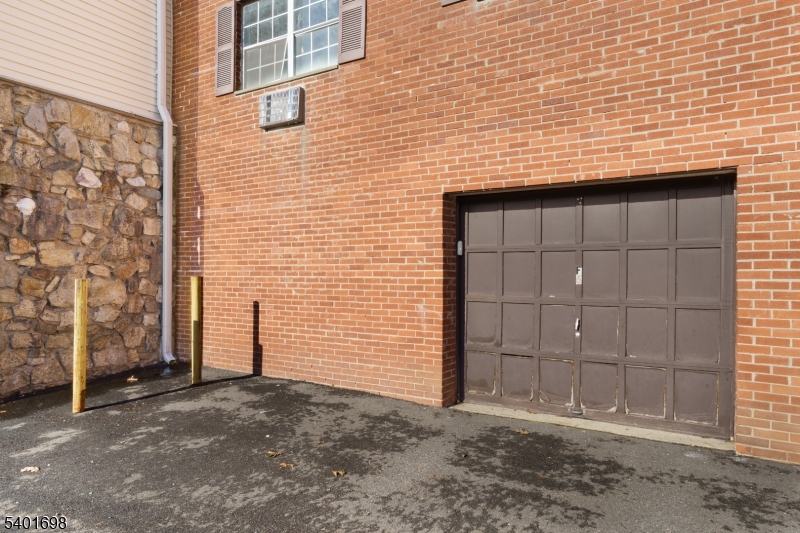 Mountain View Manor - Residential