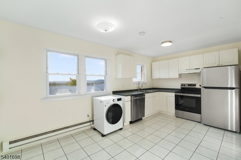 Mountain View Manor - Residential