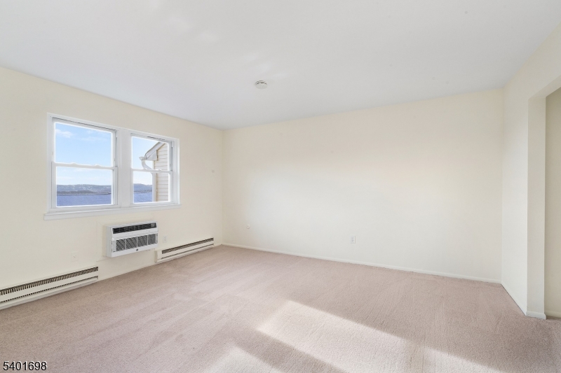 Mountain View Manor - Residential