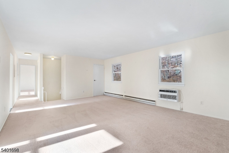 Mountain View Manor - Residential