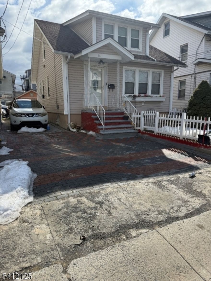 THE PROPERTY OFFERS GREAT OPPORTUNITY  IN UPPER IRVINGTON, LIST FOR A QUICK SALE, IT WON"T LAST BRING YOUR OFFER