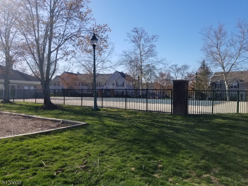 Stratton Meadows - Residential Lease