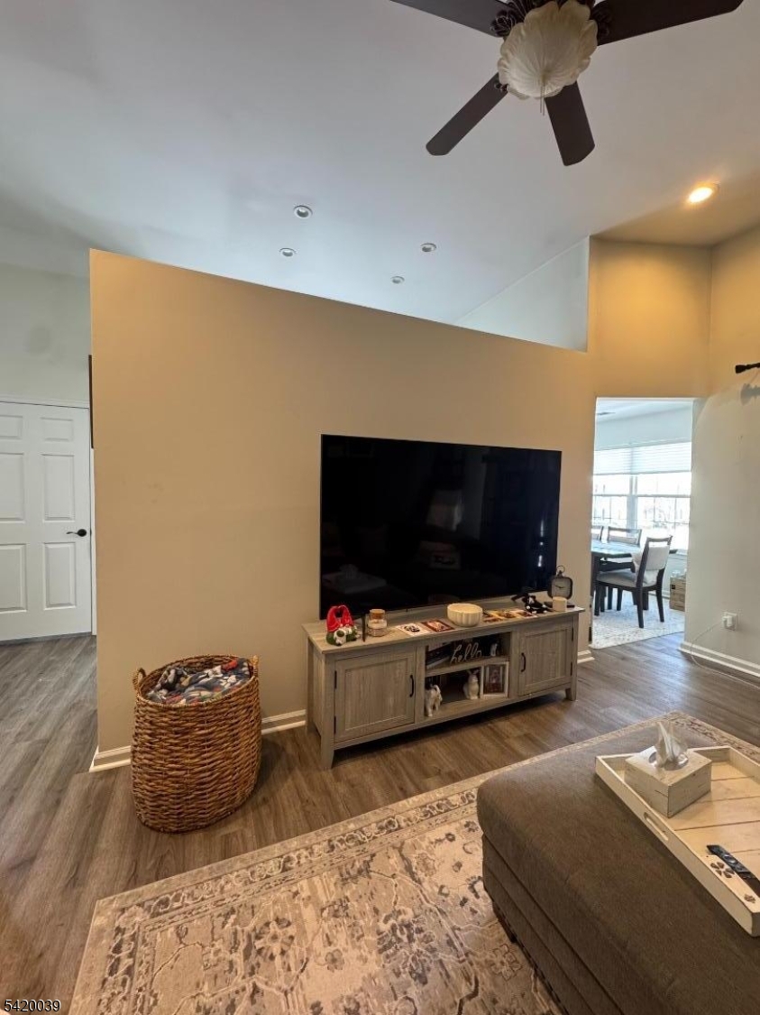 Stratton Meadows - Residential Lease