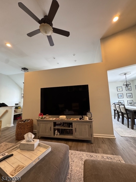 Stratton Meadows - Residential Lease