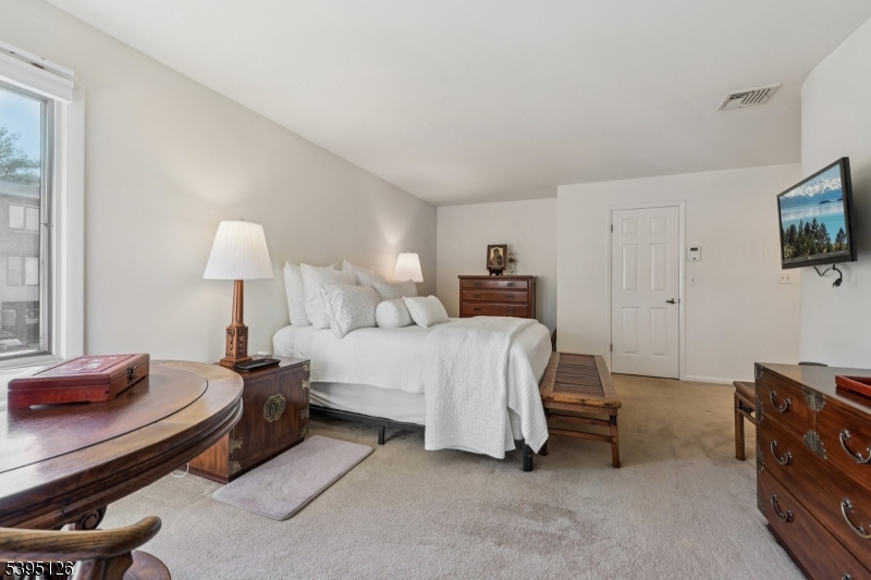 Wedgewood Knolls - Residential