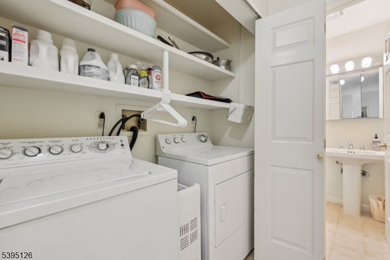 Wedgewood Knolls - Residential