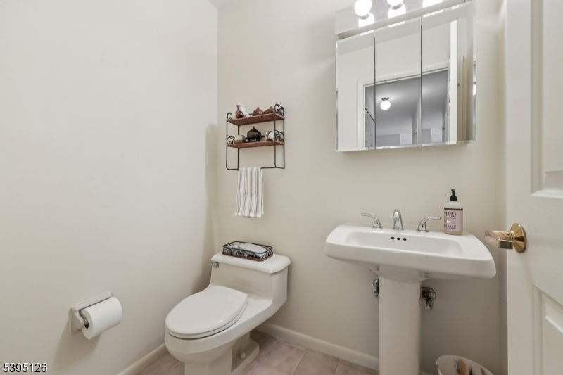 Wedgewood Knolls - Residential