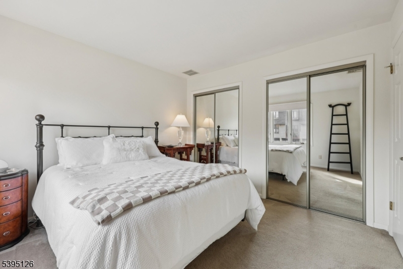 Wedgewood Knolls - Residential