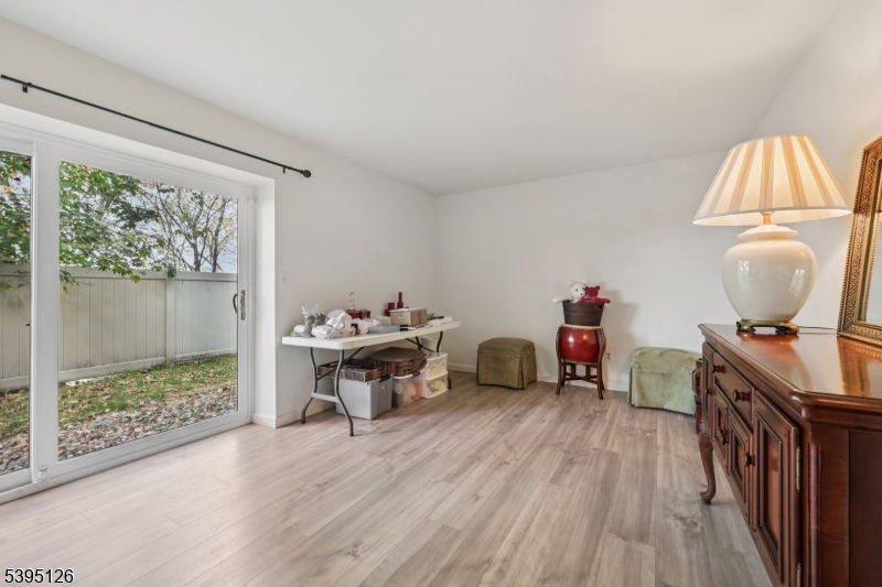 Wedgewood Knolls - Residential