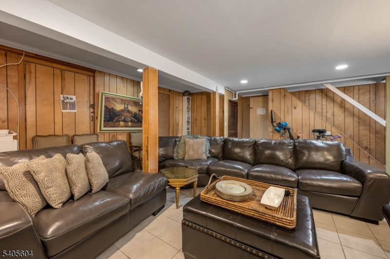 PLEASANTDALE - Residential