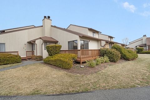 MLS: 3950781