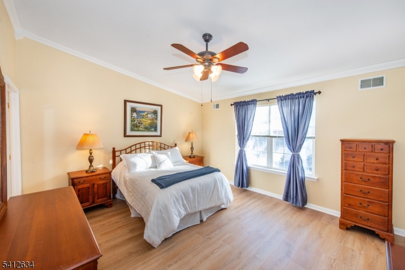 Seasons Glen - Residential