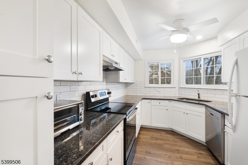 Crestmont Village The Hills - Residential Lease