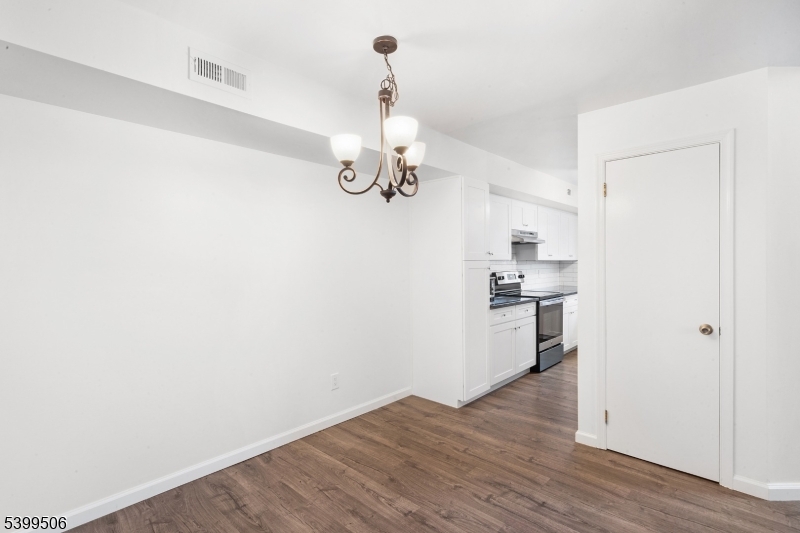 Crestmont Village The Hills - Residential Lease