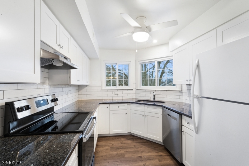 Crestmont Village The Hills - Residential Lease