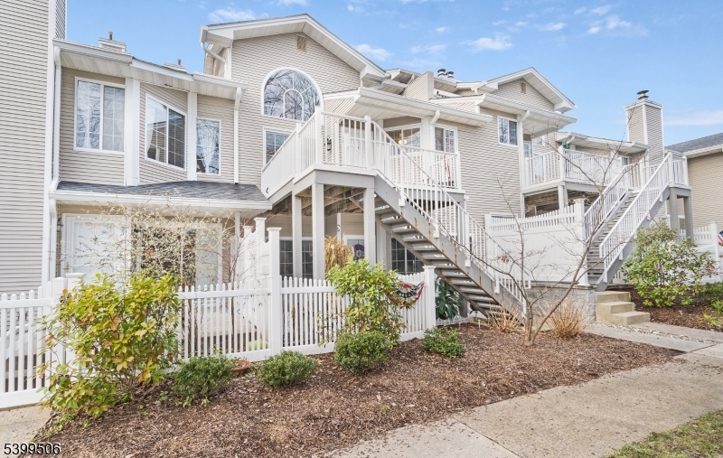 Crestmont Village The Hills - Residential Lease