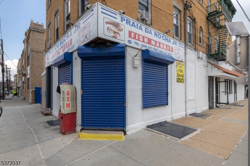 Elizabeth Port - Commercial Sale