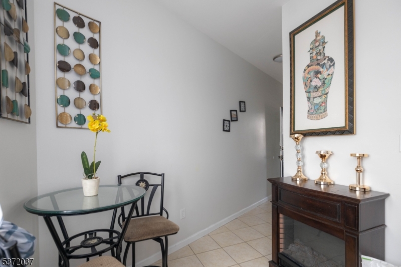 Elizabeth Port - Commercial Sale