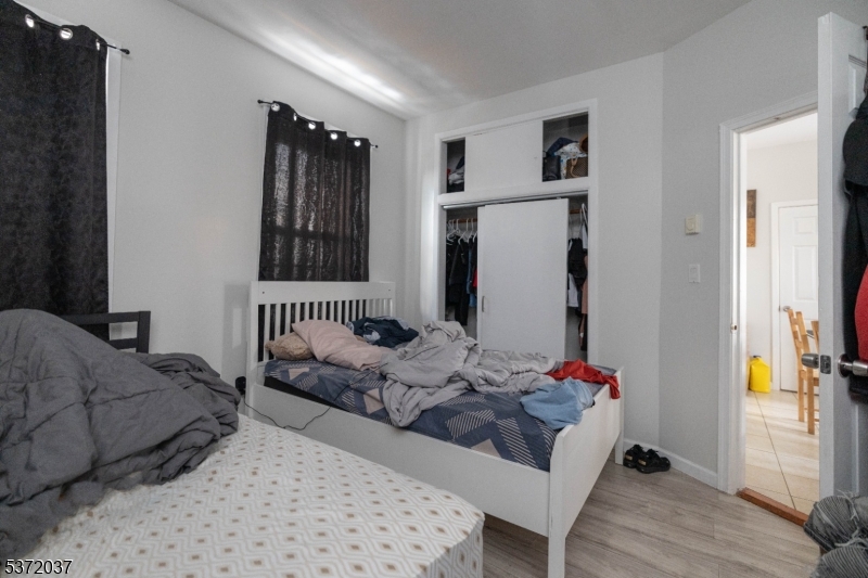 Elizabeth Port - Commercial Sale