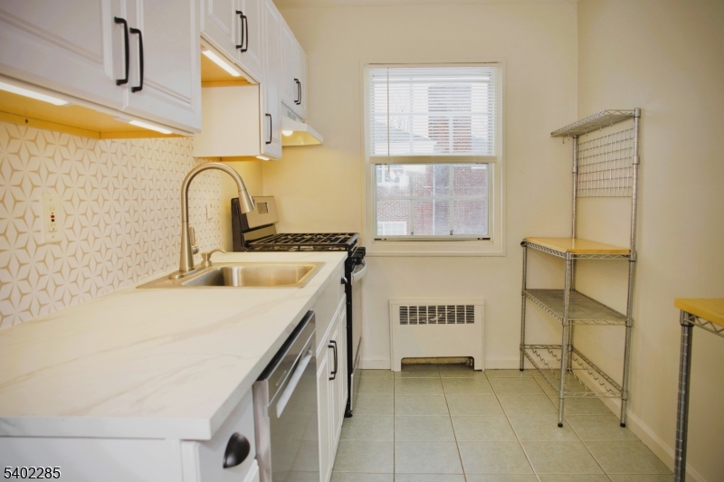 Colfax Manor - Residential Lease