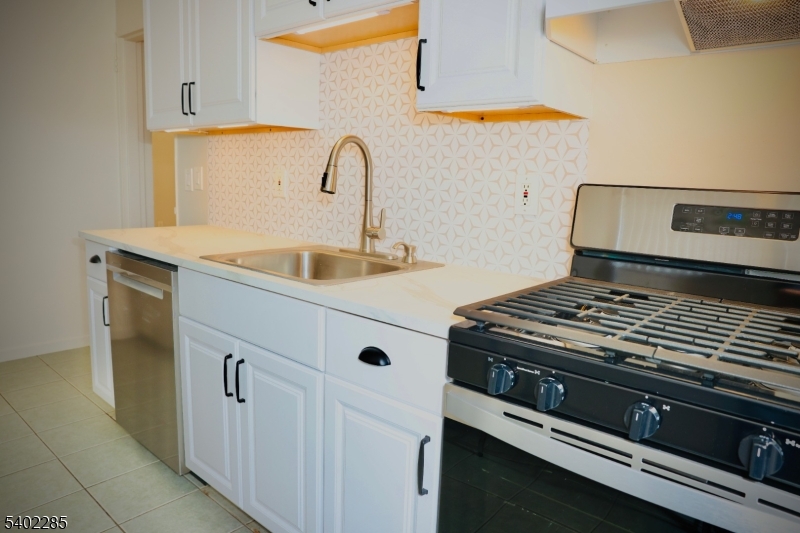 Colfax Manor - Residential Lease